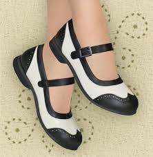 Black And White Wingtip Shoes Womens Pin On I Wants It