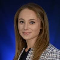 Kari Healy's Instagram, Twitter & Facebook