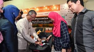 Is a baby car seat compulsory in malaysia? Large Families In Malaysia Exempted From Mandatory Child Car Seat Ruling Cna