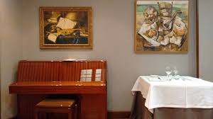 Este año el pañuelo negro en señal de duelo en san. Comedor Picture Of Restaurante Casa Manolo Pamplona Tripadvisor