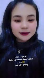 April lia (@aprillia9820)