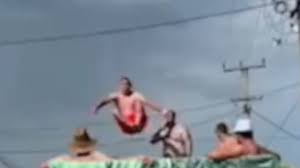 Check spelling or type a new query. Zivece Ovaj Narod Napravili Pokretni Bazen Od Prikolice Kamiona Red Portal