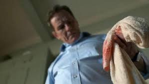 Your honor season 1 2020 new orleans judge michael desiato is forced to confront his own deepest convictions when his son is involved in a hit and run that embroils an organized crime family. Your Honor Bei Sky Neue Moralische Konflikte Fur Bryan Cranston Kritik