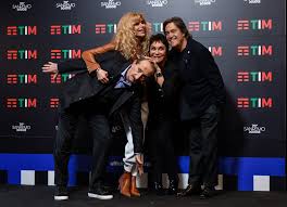 Italy's ricchi e poveri (the rich and the poor) was formed as a vocal band in 1967 by franco gatti (born on october 4, 1945, in genoa), angela brambati (born on october 20, 1949, in genoa), angelo sotgiu… Sanremo 2020 Riecco I Ricchi E Poveri Tutti E 4
