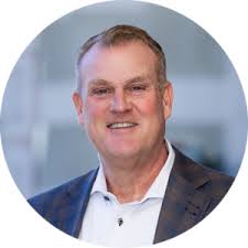 Leadership: Experienced Financial Professionals