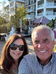 Hello from the great JW Marriott. Excited to start the night's  entertainment shortly