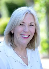 Gillian Knight Free Lance solicitor