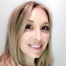 Linda Moxley's Instagram, Twitter & Facebook