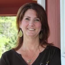 Amy Binkley's Instagram, Twitter & Facebook