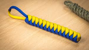7 steps in creating a fishtail braid ponytail. 23 Attractive Paracord Keychains To Choose From Patterns Hub