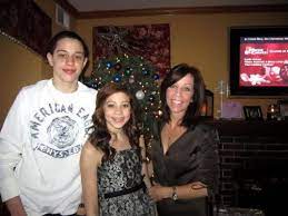 He is a cast member on saturday night live. Who Is Pete Davidson An Introduction To Snl S Youngest Cast Member And Ariana Grande S Fiance By Estee Peterson Medium