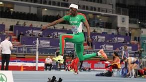 A lista abaixo é uma lista de medalhas brasileiras nos jogos olímpicos.em 23 participações nos jogos olímpicos de verão, atletas enviados pelo comitê olímpico do país conquistaram um total de 130 medalhas (30 de ouro, 36 de prata e 64 de bronze). Useqdkdebrawim