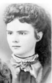 Elizabeth Gorham's Instagram, Twitter & Facebook