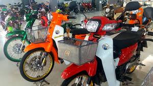 Dega, builder dan owner rainbow moto builder yang sukses menggarap streetcub berbasis honda astrea grand ini memberikan alasannya kenapa honda astrea grand cocok menjadi basis untuk modifikasi aliran streetcub. Kontes Modifikasi Motor Ajang Baru Kumpul Pengendara Pengendara Com