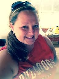 Stephanie Mayfield's Instagram, Twitter & Facebook