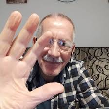 🎖 ENCOMIO SOLENNE ALL'ISPETTORE MARIO GIOVANNI LAPORTA: ESEMPIO DI  CORAGGIO ALTRUISMO E DEDIZIONE. 📍 Maruggio, 29 aprile 2025 Durante i  lavori del Consiglio Comunale, si è vissuto un momento particolarmente  significativo e