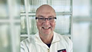 Jonathan Edelman's Instagram, Twitter & Facebook