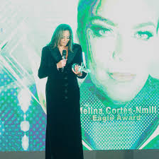 La hermosa @isvenypichardo @plasmando.suenos con nuestra CEO  @yudithalvarezofficial . #hispanicimage