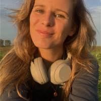 8 "Vera Muller" profiles