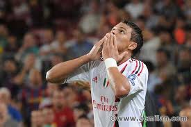 Thiago silva ha compartido uno de sus ratos jugando con su familia durante la cuarentena | perform. Ac Milan On Twitter Ciao Thiago Thank You For Everything Write Your Goodbye And Your Good Luck Message For Thiago Silva Http T Co Y7x3juz0