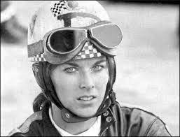 Dane Rowe's Instagram, Twitter & Facebook