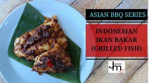 Ikan bakar is an indonesian, malaysian and most of the south east asian countries dish of fish or other forms of seafood grilled using charcoal. How To Cook Indonesian Grilled Fish Ikan Bakar Asian Bbq Series Youtube