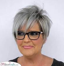 You can find the answers to all these questions in the following images. Short Hairstyles For Women Over 50 25 Short Haircuts For Older Women