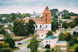 Loekasjenko benoemt politiehoofd tot minister van binnenlandse zaken. Mir Wit Rusland De Rooms Katholieke Kerk Van Saint Nicolas In Mir Wit Rusland Beroemd Orientatiepunt In Zonnige Zomerdag Met Blauwe Hemel Royalty Vrije Foto Plaatjes Beelden En Stock Fotografie Image 78667877