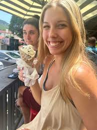 Hiya. Hope you can help? I'm trying to contact Jean Melson from Tayport.  Her husband is John and they have daughters Hilary and Naomi also a son  John who is a GP.