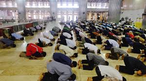 Jun 06, 2021 · untuk gelombang 17 ini, tidak seperti gelombang sebelumnya. Hindari Penularan Covid 19 Dewan Masjid Indonesia Usulkan Salat Jumat 2 Gelombang Berdasarkan Nomor Hp Ganjil Genap Dan Tanggal Hari Jumatnya Wartabanjar