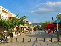 Παρατηρήσεις από το μεγαλύτερο δίκτυο μετεωρολογικών σταθμων. Wreoi Istoriko Xwrio Ths Boreias Eyboias Me Grafiko Limani