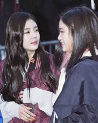 29.0k members in the itzy community. Itzy Lia Ryujin Jinlia On Instagram So Tiny Lia Ryujin Itzy Jinlia Ryujinlia Liaryujin Soolia Midzy Li Itzy Kpop Girls Kpop Girl Groups