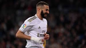 В 2007—2015 годах выступал за сборную франции. Benzema Renews Deal With Real Madrid As Com