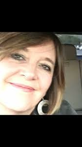 Ariel Rhoades's Instagram, Twitter & Facebook