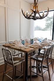 La Cache A Sucre Signee L Empanache Restaurant Bar A Vin Le Garde Manger Du Quebec Bar Table Home Decor Home