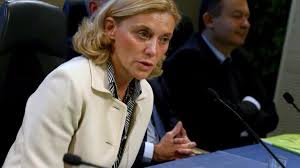 İtalya başbakanı mario draghi, bellosini'nin bilgi güvenliği departmanı'nın başına getirildiğini açıkladı. Chi E Elisabetta Belloni Numero Due Della Farnesina E Possibile Premier Nel Nuovo Governo