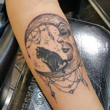 Tattoo Katze Auf Traumfanger Mond Tatowierungen Katze Tattoo Tattoos Katze