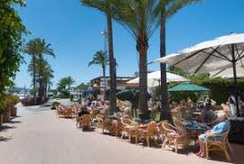 Portals nous is home to a friendly cosmopolitan community, whose town is livened up by the summer swell and luxury yacht marina on their doorstep. Portals Nous Holidays 2021 2022 Jet2holidays