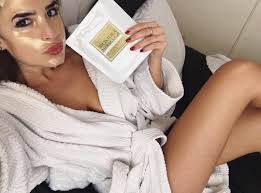 Carolina Lowe @carolinelowe