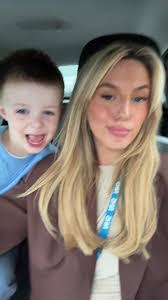 Courtney Mcnulty's Instagram, Twitter & Facebook