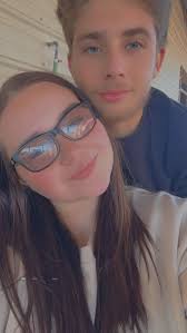 Somewhere that has an overall good menu, drinks, etc? Wanna go have lunch  with my girlfriend without the kiddos!❤️