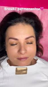 Dziewczyny, jeśli nadal malujecie brwi codziennie — serio, przestańcie  marnować czas!, Makijaż permanentny to najwygodniejsza rzecz, jaką możecie  sobie zrobić., Efekt naturalny, piękny i trwały🩷, ...