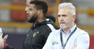 إنه مدرب رائع، لدي أصدقاء لعبوا في فرقه وأشادوا دائمًا بطريقة عمله. Ø¨ÙŠØ±ÙŠØ±Ø§ Ù†Ø³ØªÙ‡Ø¯Ù Ø§Ù„ØªØ£Ù‡Ù„ Ø¥Ù„Ù‰ Ø±Ø¨Ø¹ Ù†Ù‡Ø§Ø¦ÙŠ Ø§Ù„Ù…ÙˆÙ†Ø¯ÙŠØ§Ù„ ÙƒÙˆØ±Ø© Ù†Ø§Ùˆ