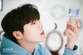 YUSEUNGWOO] #유승우 2ND FULL LENGTH ALBUM #YUSEUNGWOO2 COMEBACK PHOTO 🕘☀  ✓2019.05.08 #정규2집 #유승우2 #컴백포토 #morning #너의나