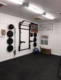 21 Best Home Gym Ideas Basement Small Garage Outdoor Workoutrooms Onabudget Diy Crossfit Decor Exerci Gym Room At Home Home Gym Garage Home Gym Decor