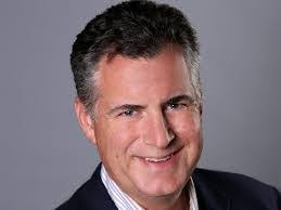 Tara Roth's Instagram, Twitter & Facebook