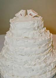 The Ugliest Wedding Cakes Ever Lifestyle News Cool Wedding Cakes Wedding Cake Vanilla Wedding Cake Fails