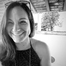 Sarah Lamas's Instagram, Twitter & Facebook