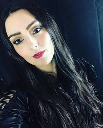 Productive Saturday night... new video coming soon and it's  videogame-related 🤭⚔️🎮 #singer #video #singerlife #testinglights #nerd  #videogame