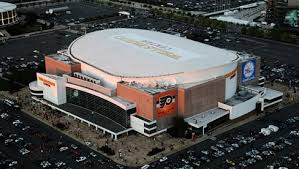 See more ideas about wells fargo, fargo, wells fargo center. Philly S Wells Fargo Center Bringing Kosher Concessions To 76ers Flyers Games Concerts Yeahthatskosher